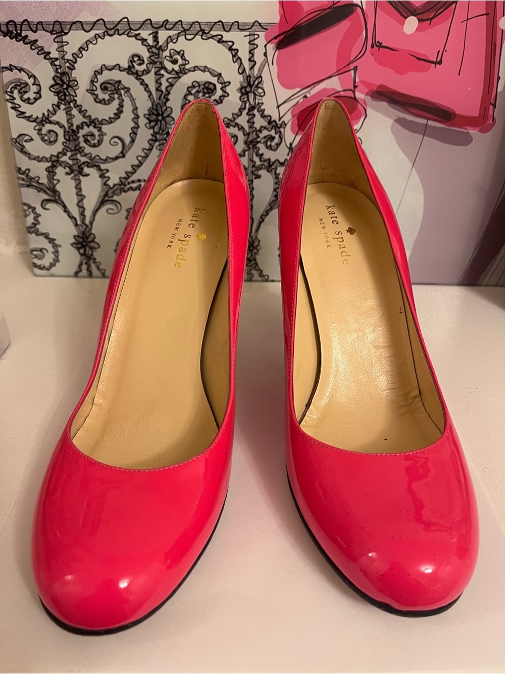 Kate Spade New York Barbie Pink Patent Leather Pumps Gold Heel Size 8.5 B